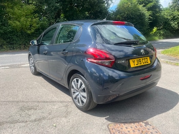 Used Peugeot 208 2019 for sale - 75170536: Photo