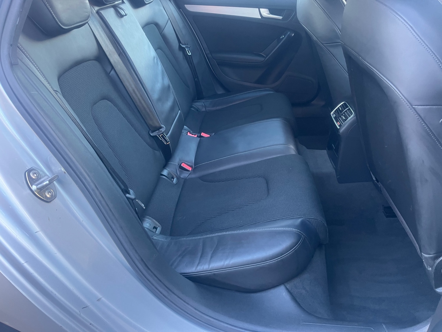 Used Audi A4 2014 for sale - 76757403: Photo 10