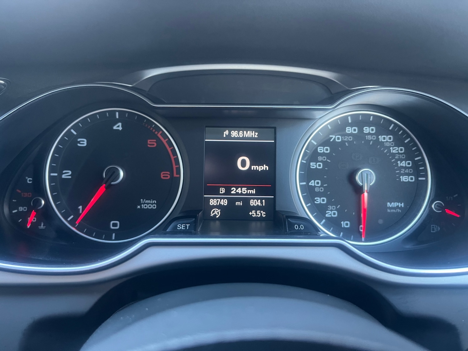 Used Audi A4 2014 for sale - 76757403: Photo 13