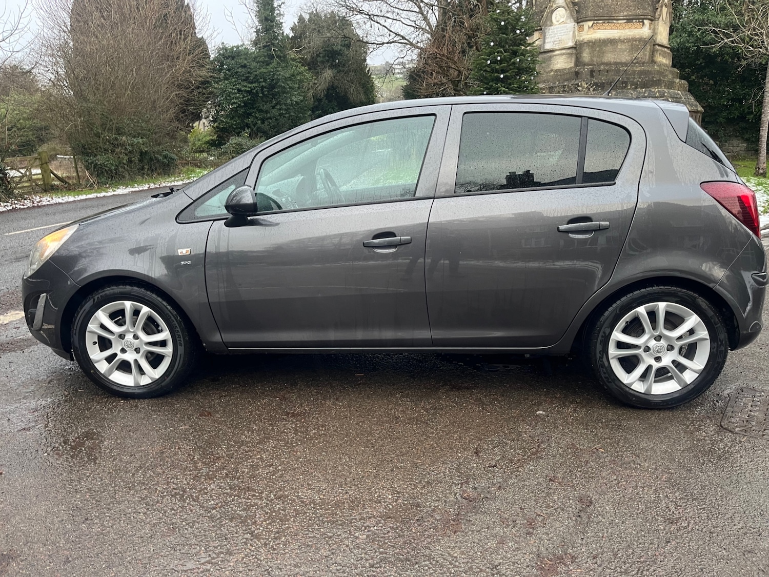 Used Vauxhall Corsa 2011 for sale - 77210699: Photo 12