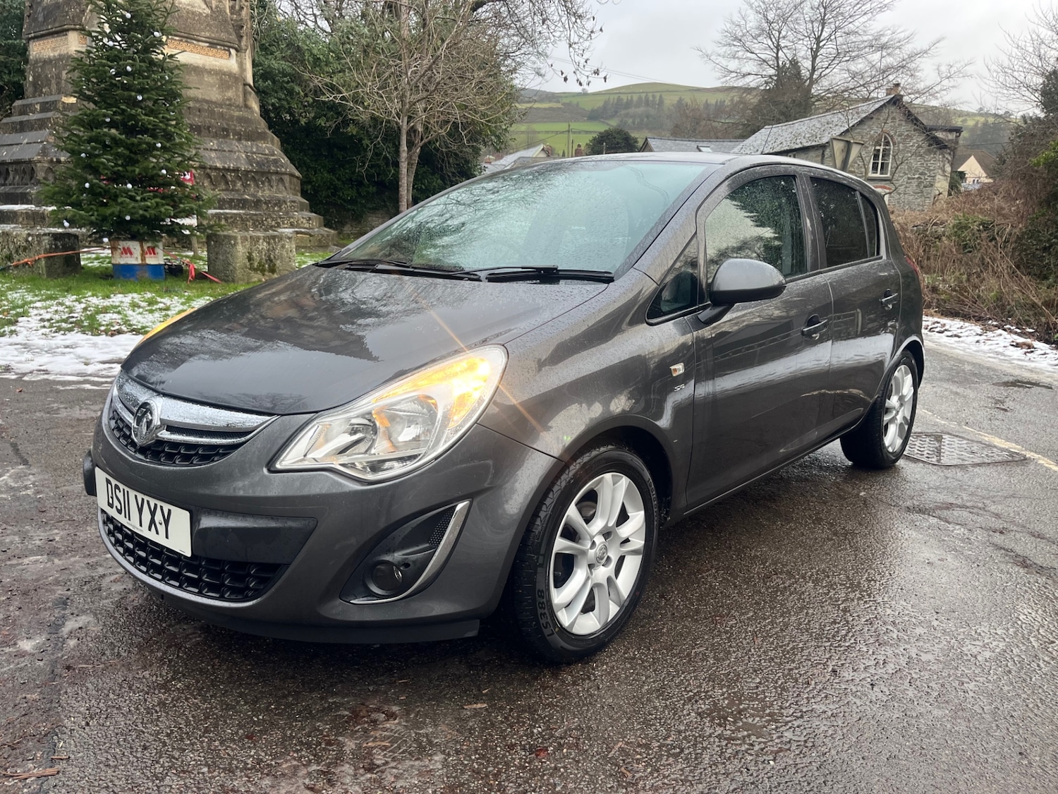 Used Vauxhall Corsa 2011 for sale - 77210699: Photo 5