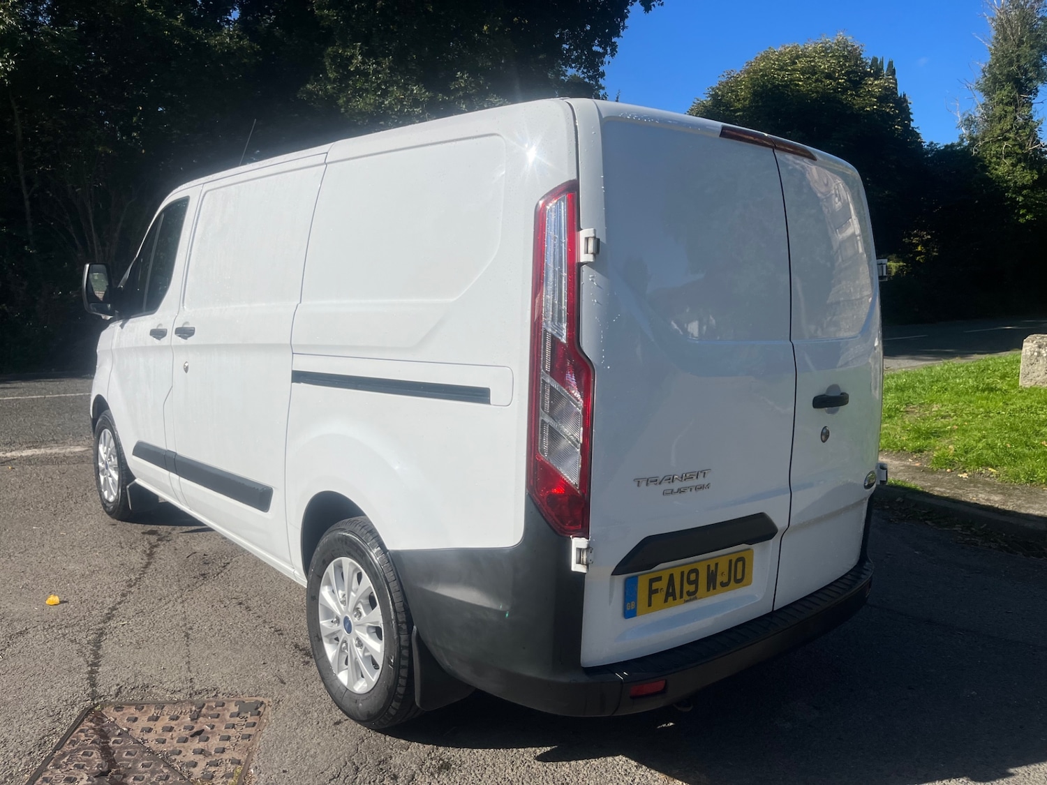 Used Ford Transit Custom 2019 for sale - 76097105: Photo 3