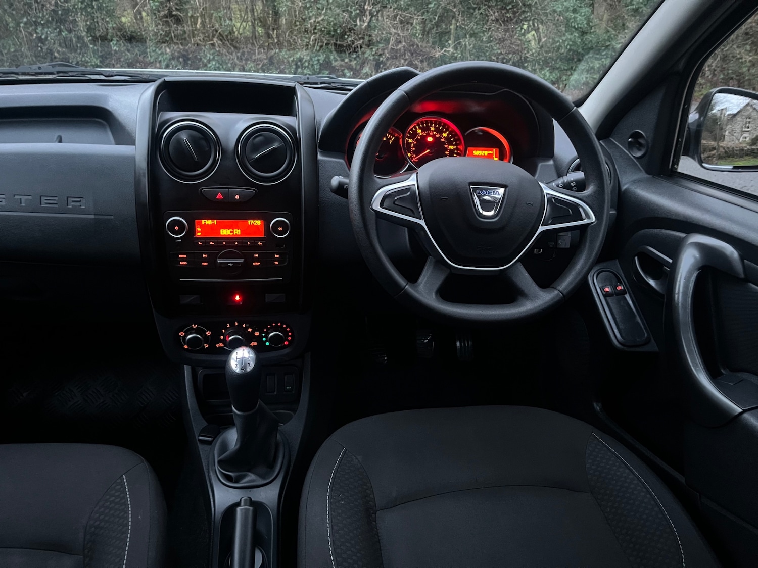 Used Dacia Duster 2018 for sale - 77210718: Photo 11