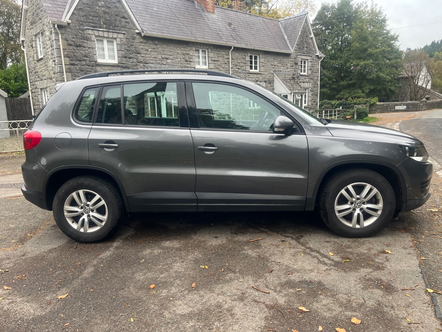 Used Volkswagen Tiguan 2016 for sale - 76379014: Photo 1