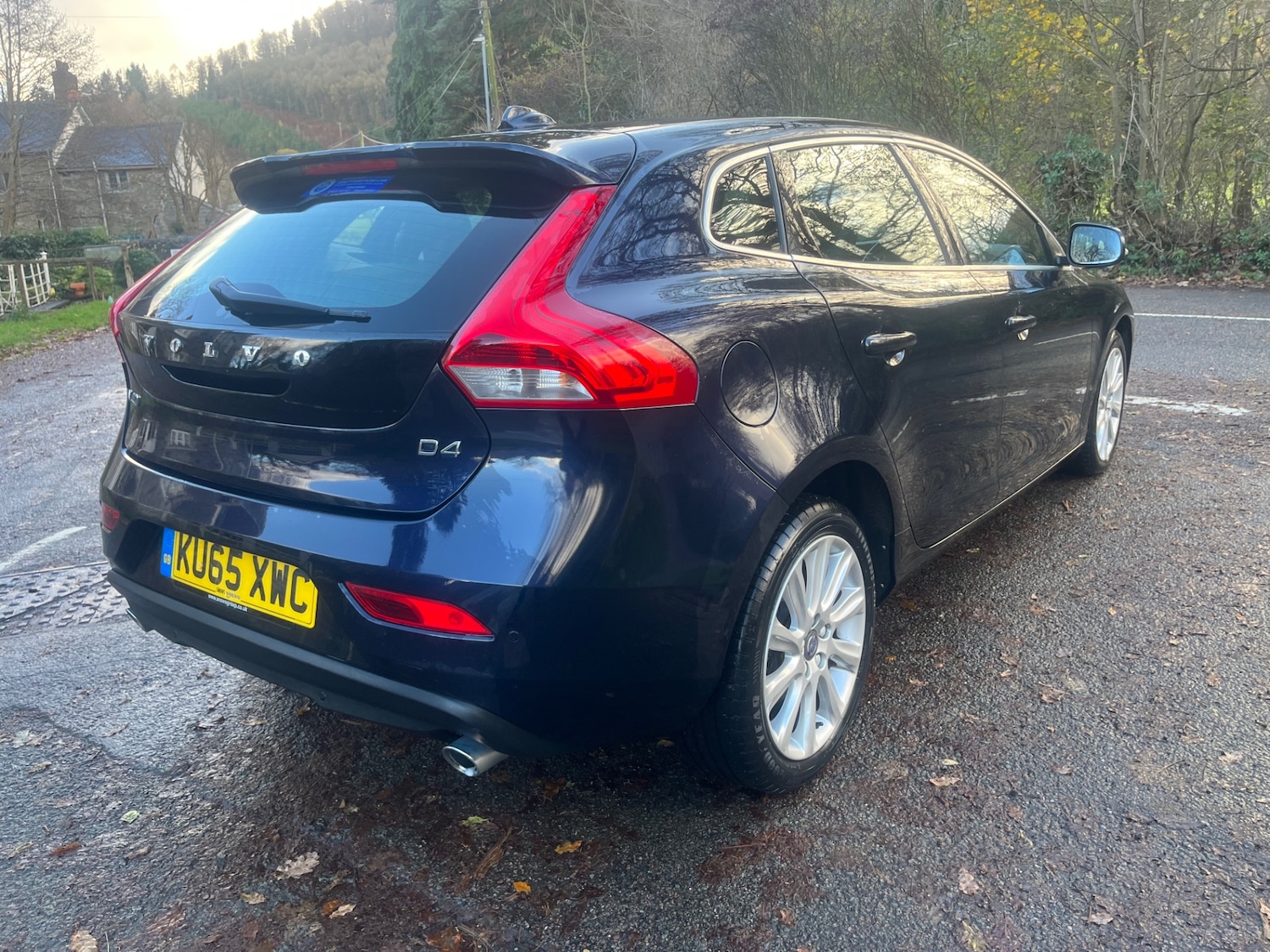 Used Volvo V40 2015 for sale - 76749065: Photo 3