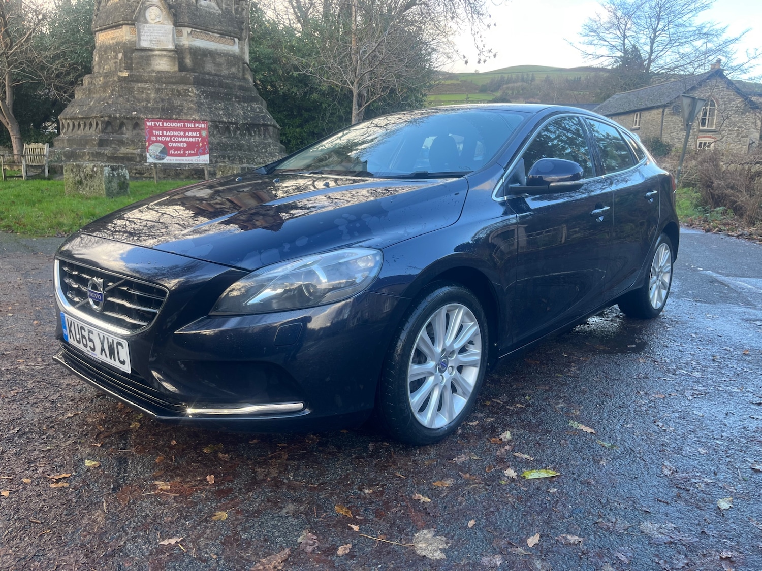 Used Volvo V40 2015 for sale - 76749065: Photo 6