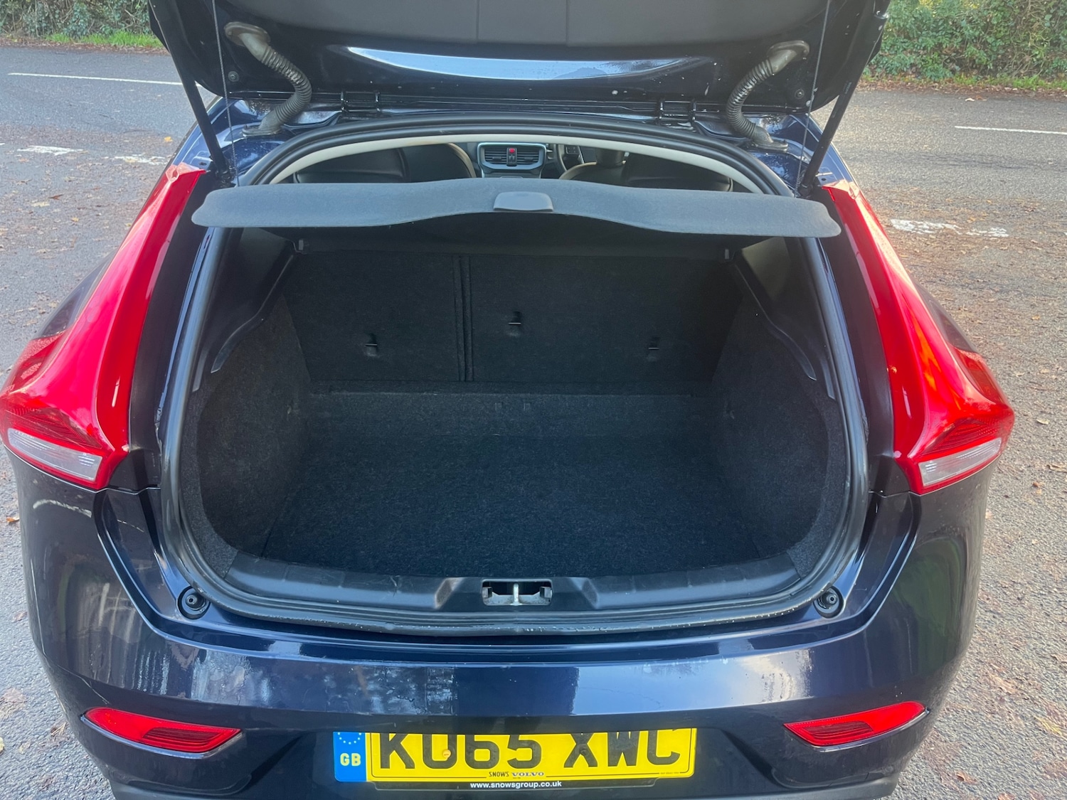 Used Volvo V40 2015 for sale - 76749065: Photo 8