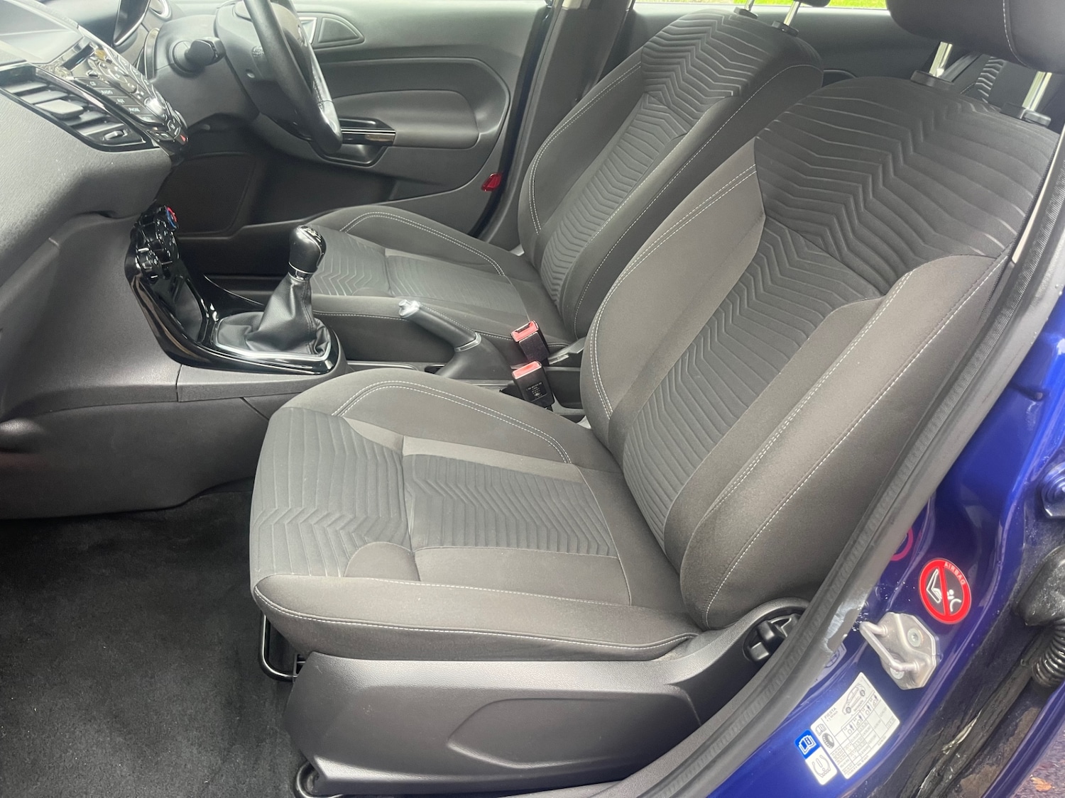 Used Ford Fiesta 2015 for sale - 76504728: Photo 8