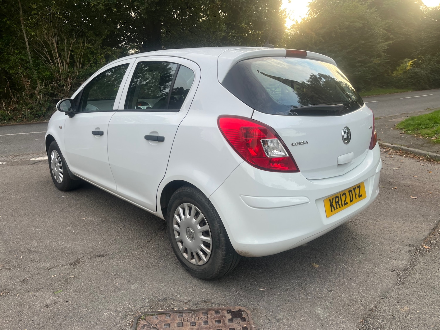 Used Vauxhall Corsa 2012 for sale - 76211069: Photo 3