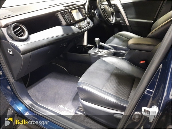 Used Toyota RAV4 2018 for sale - 77157123: Photo 10