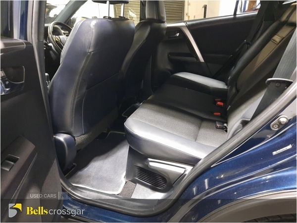 Used Toyota RAV4 2018 for sale - 77157123: Photo 12