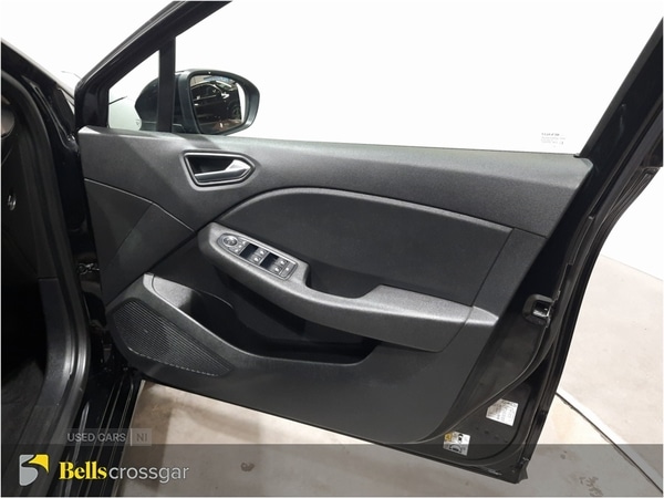 Used Renault Clio 2021 for sale - 76378173: Photo 28