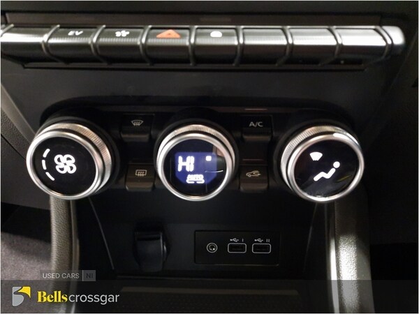 Used Renault Captur 2023 for sale - 76825346: Photo 21