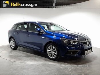 Used Renault Megane 2017 for sale - 76927259: Photo