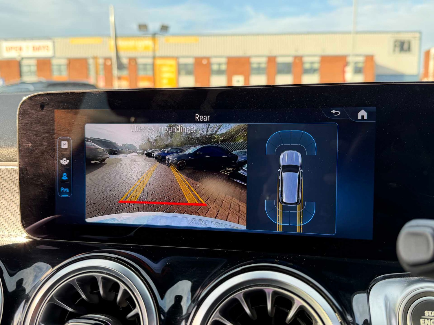 Used Mercedes-Benz GLB 2024 for sale - 76501942: Photo 27