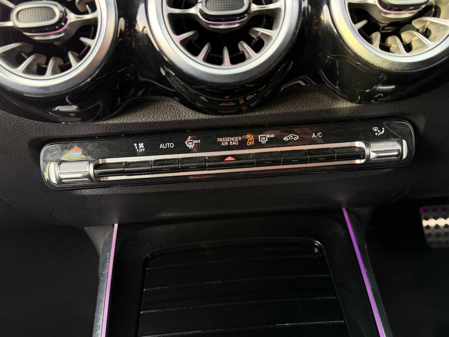 Used Mercedes-Benz GLB 2024 for sale - 76501942: Photo 29