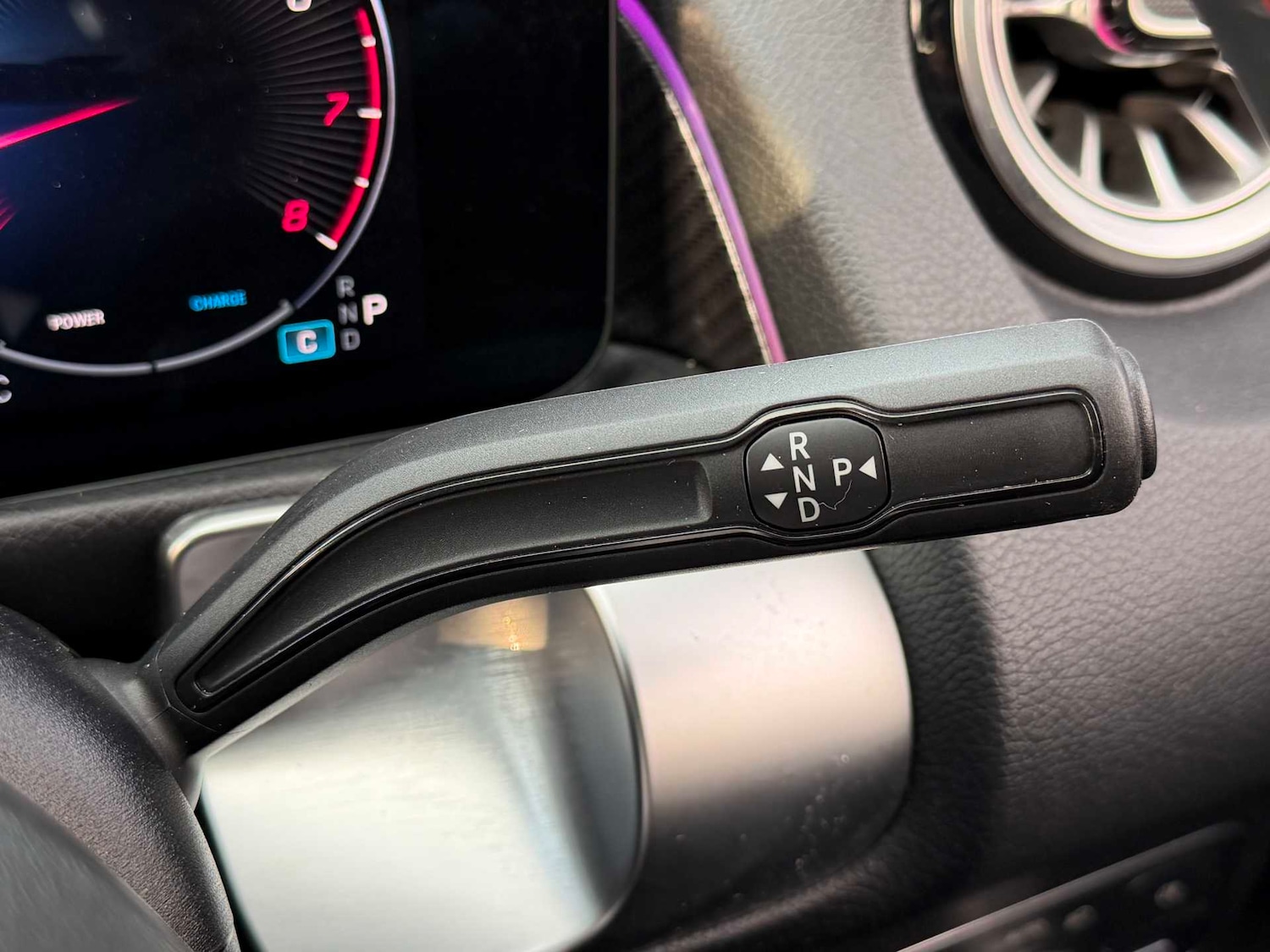 Used Mercedes-Benz GLB 2024 for sale - 76501942: Photo 32