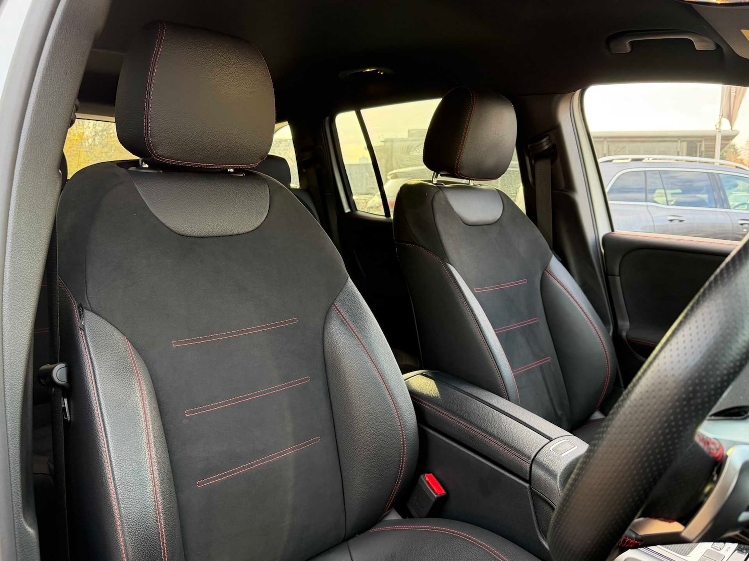 Used Mercedes-Benz GLB 2024 for sale - 76501942: Photo 33