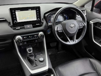 Used Toyota RAV4 2021 for sale - 77674764: Photo