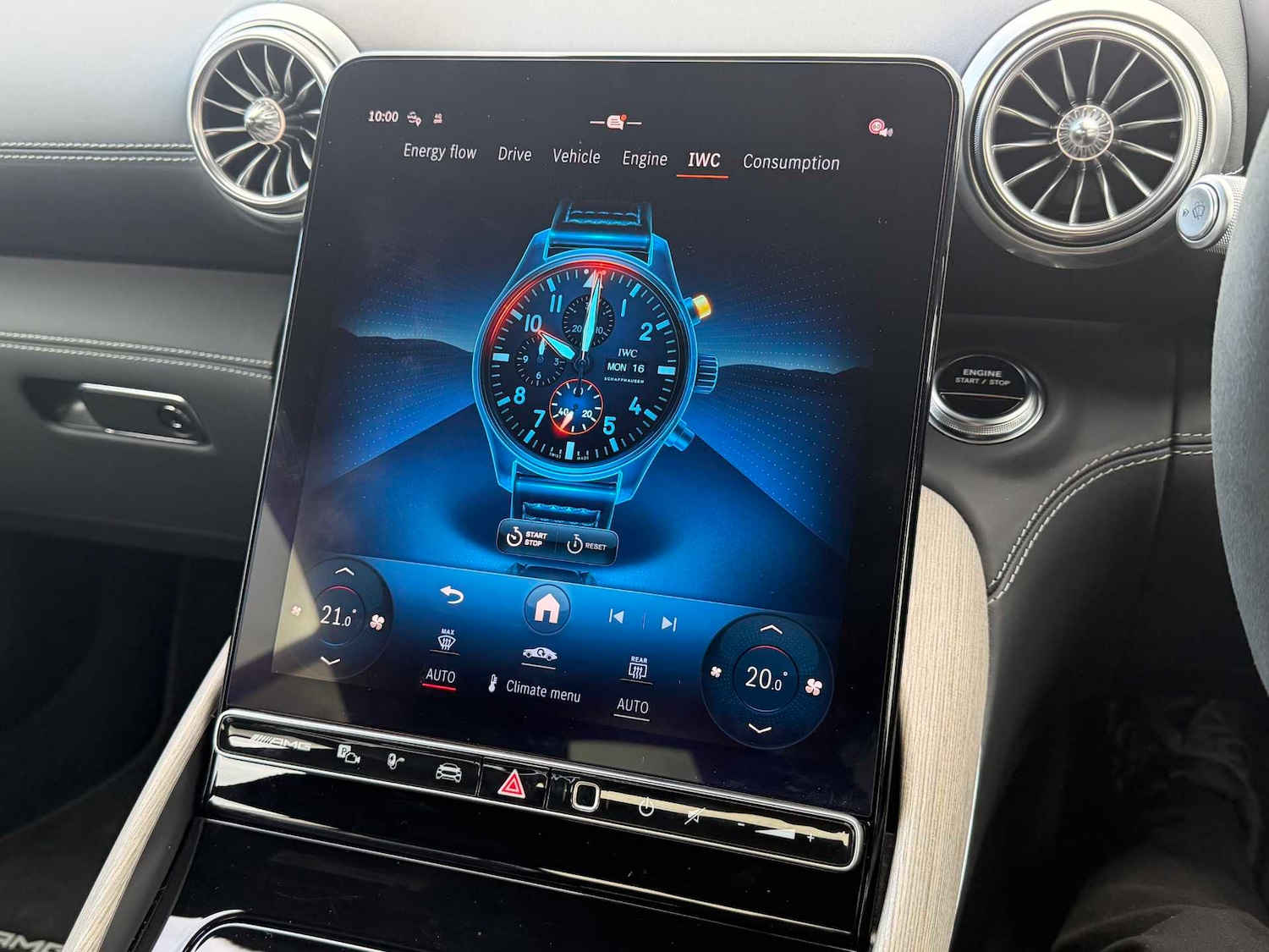 Used Mercedes-Benz AMG GT 2025 for sale - 77913911: Photo 27