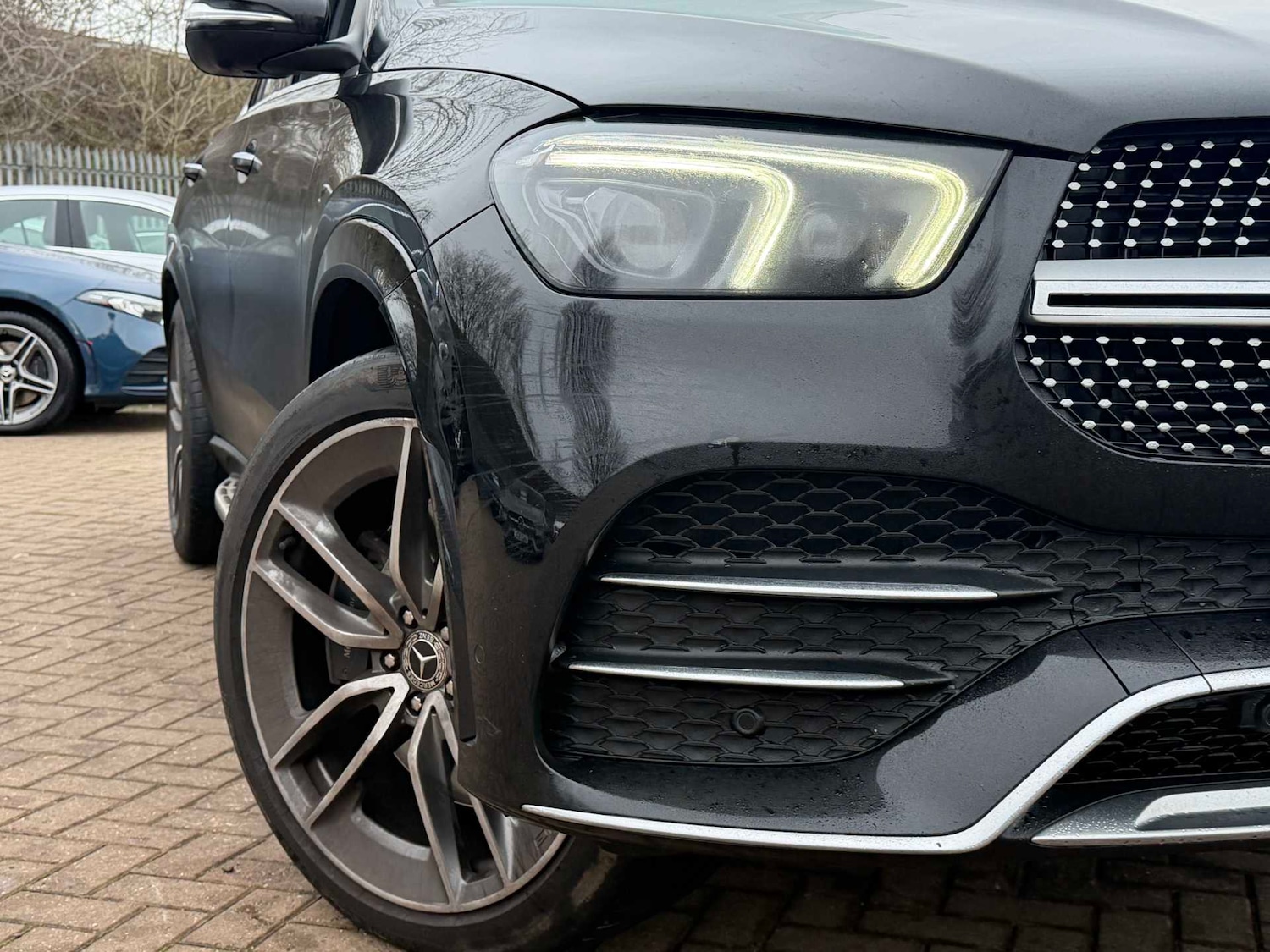 Used Mercedes-Benz GLE 2022 for sale - 77123451: Photo 3