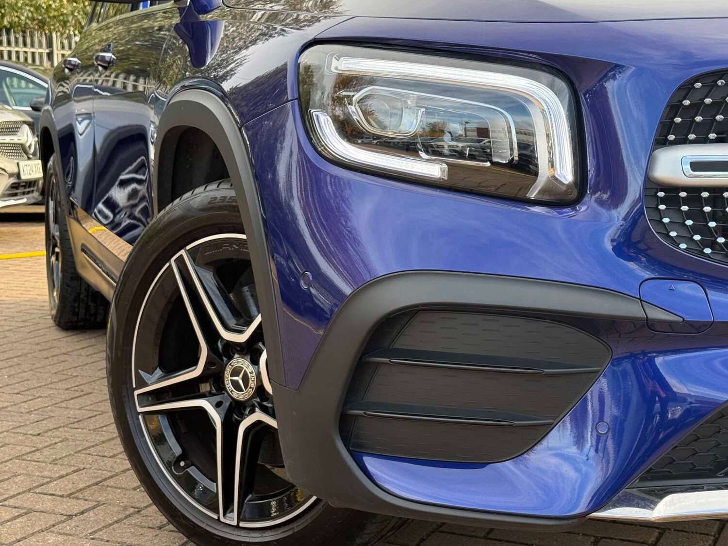 Used Mercedes-Benz GLB 2023 for sale - 76390757: Photo 3