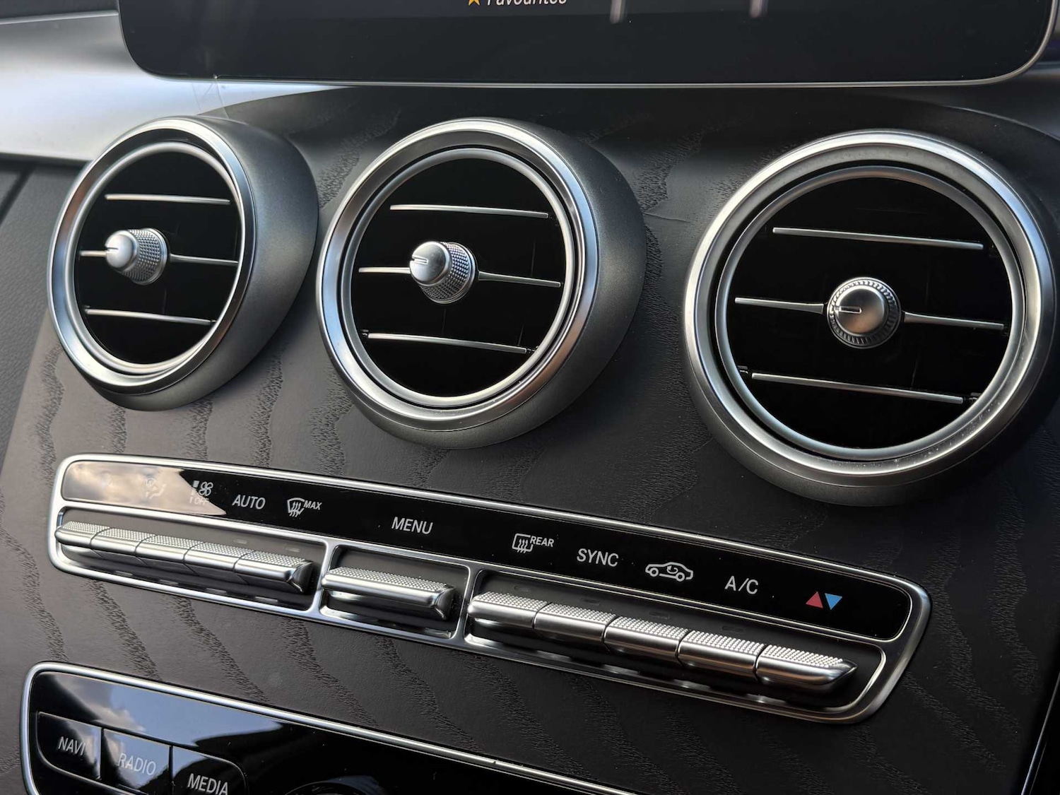 Used Mercedes-Benz C-Class 2021 for sale - 76075256: Photo 28