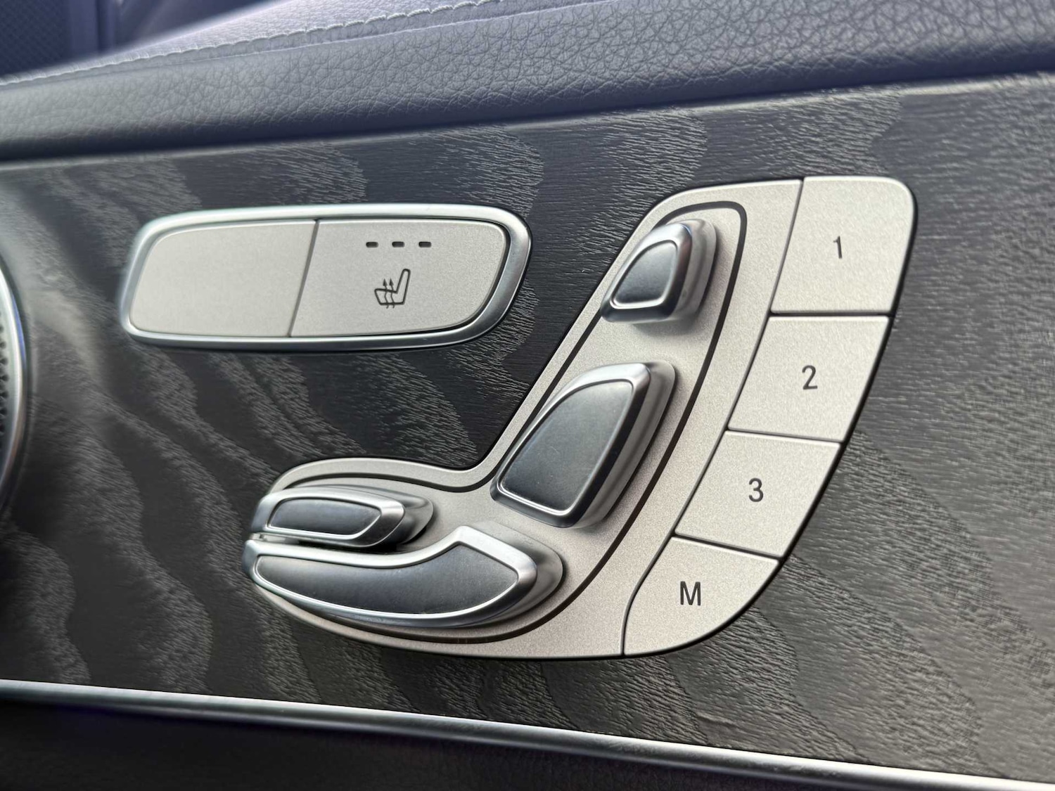Used Mercedes-Benz C-Class 2021 for sale - 76075256: Photo 32