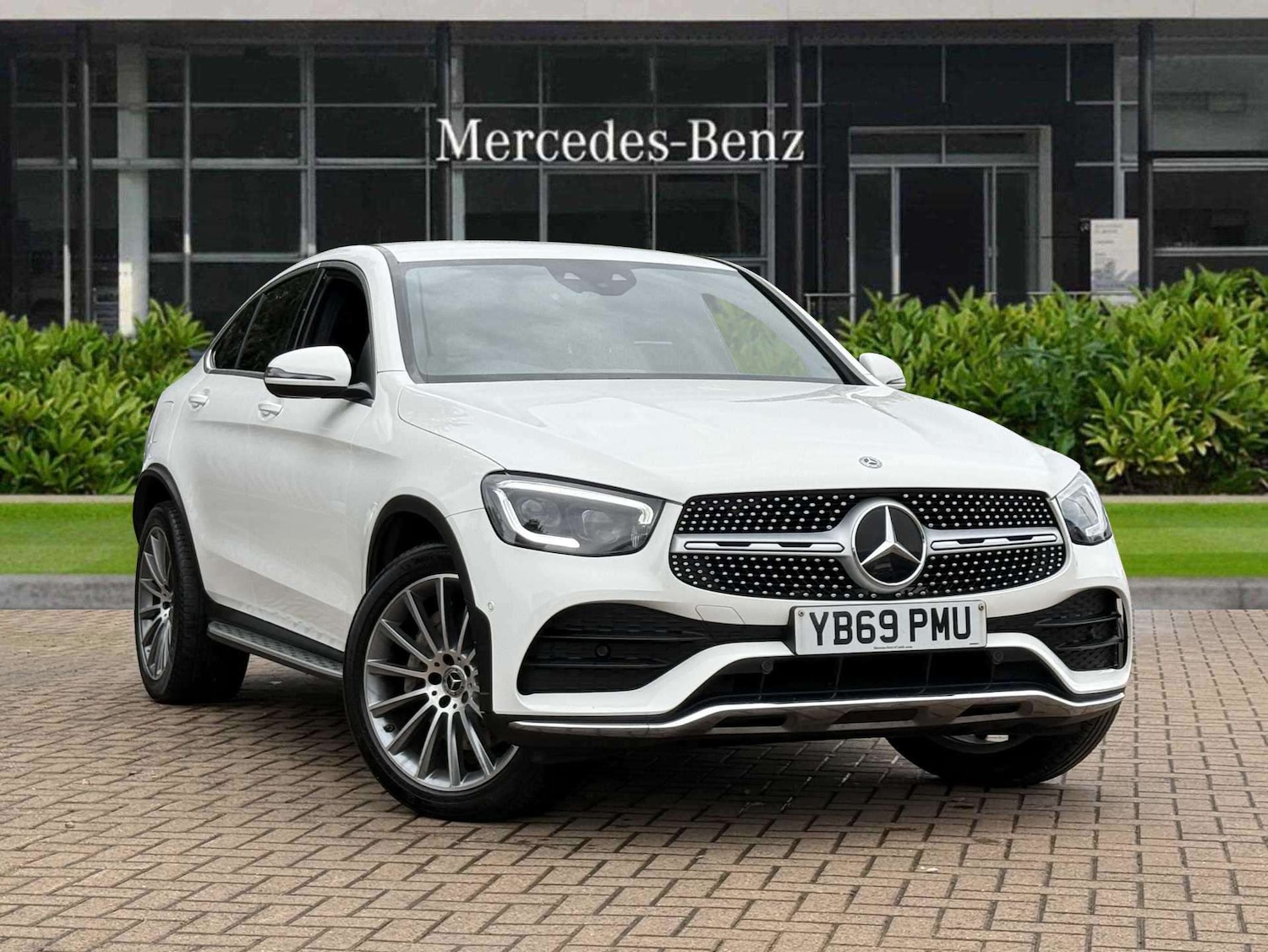 Used Mercedes-Benz GLC 2019 for sale - 76125873: Photo 1
