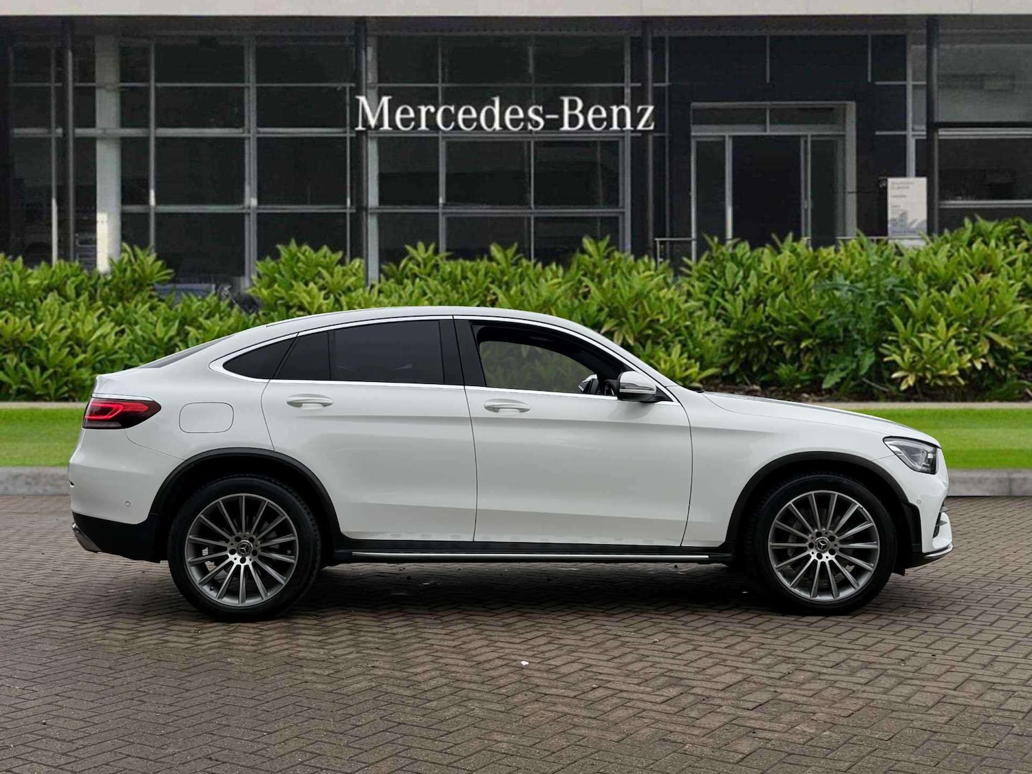 Used Mercedes-Benz GLC 2019 for sale - 76125873: Photo 13