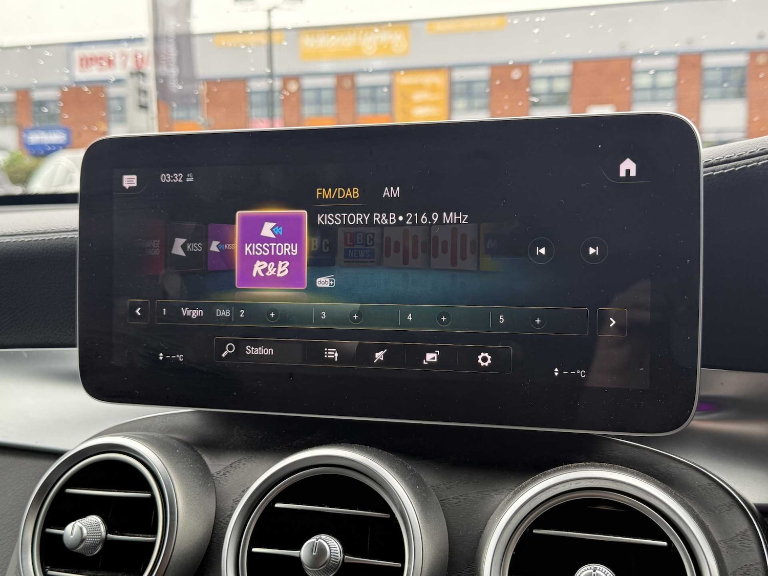 Used Mercedes-Benz GLC 2019 for sale - 76125873: Photo 25