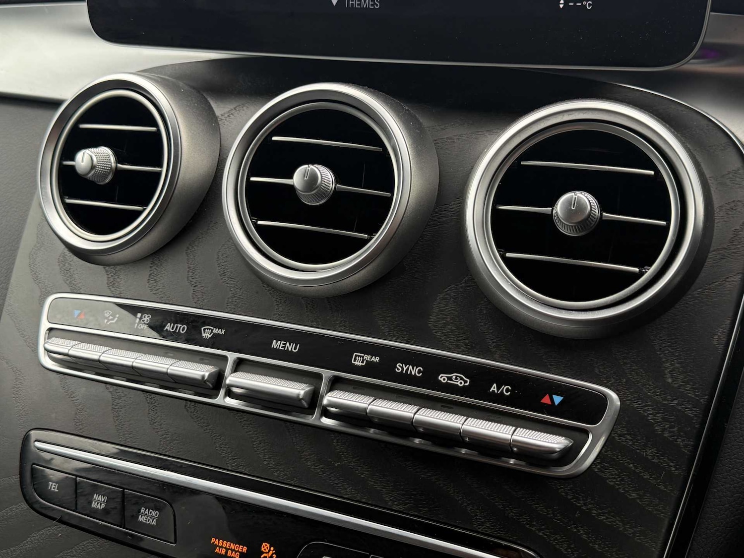 Used Mercedes-Benz GLC 2019 for sale - 76125873: Photo 29
