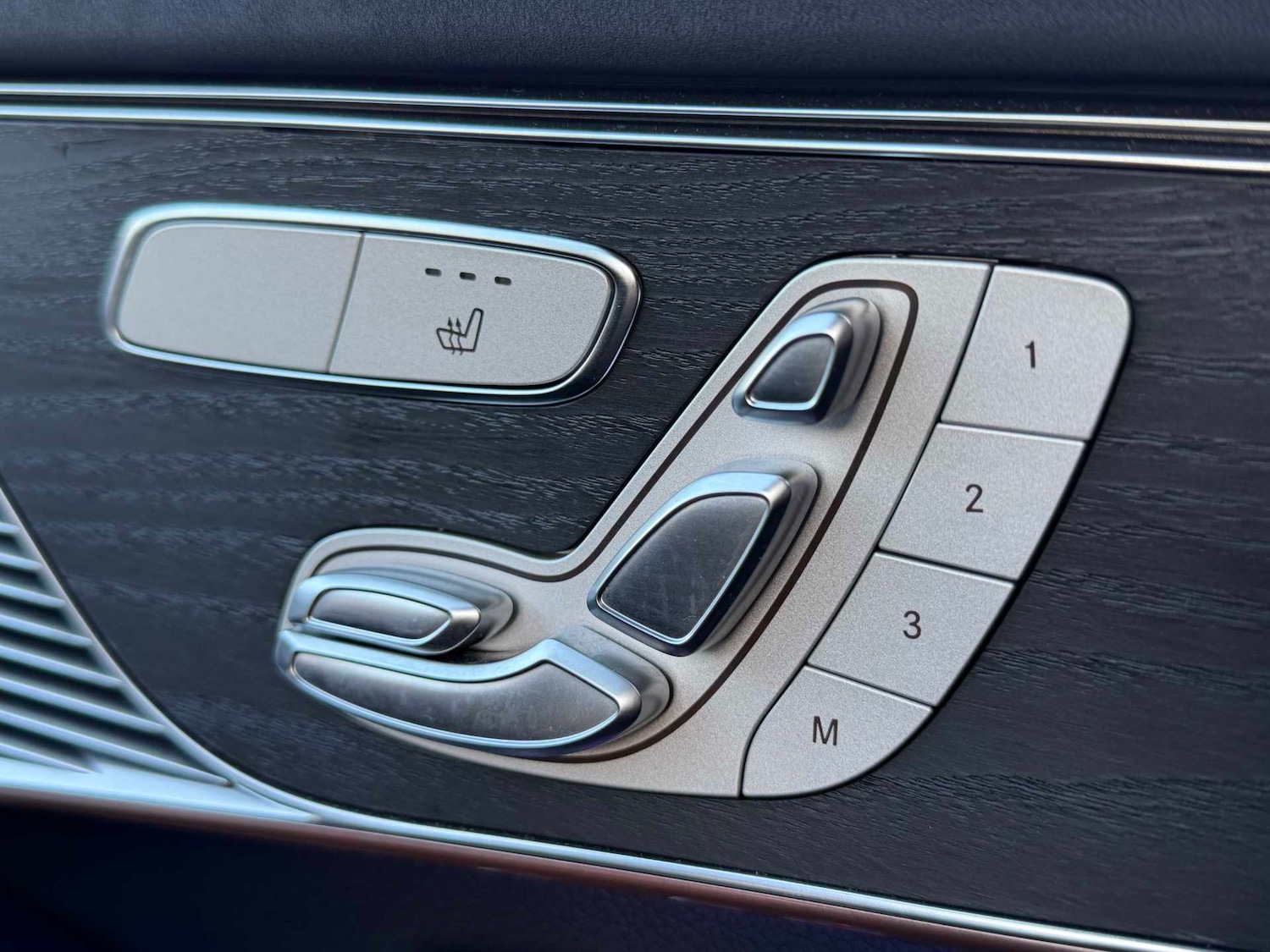 Used Mercedes-Benz EQC 2022 for sale - 77206344: Photo 32