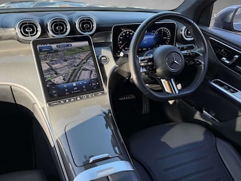 Used Mercedes-Benz GLC 2023 for sale - 77741055: Photo