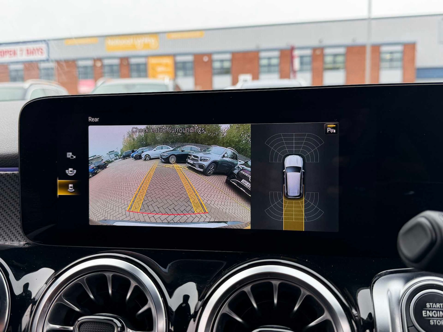 Used Mercedes-Benz GLB 2023 for sale - 76373819: Photo 27