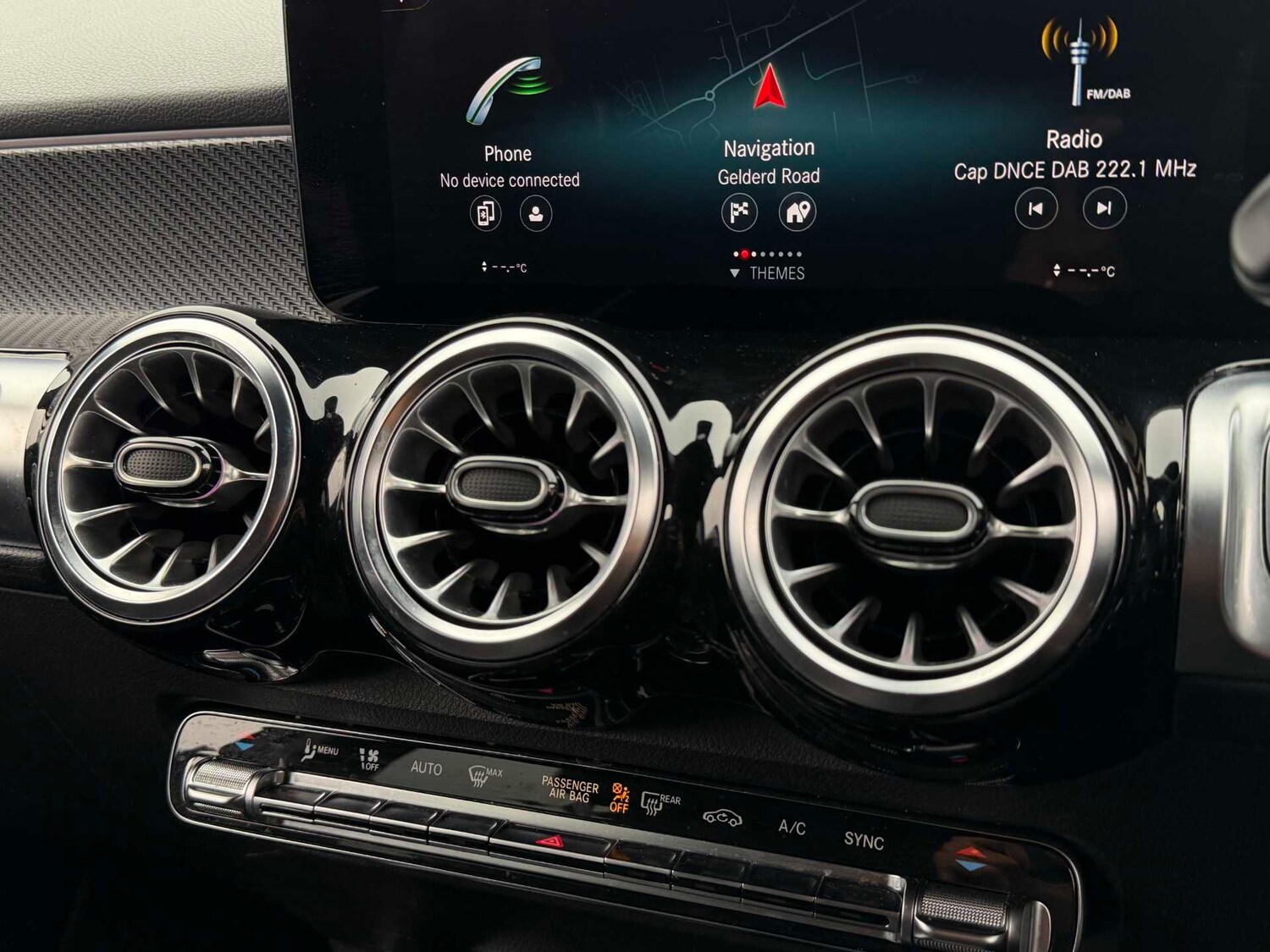 Used Mercedes-Benz GLB 2023 for sale - 76373819: Photo 28