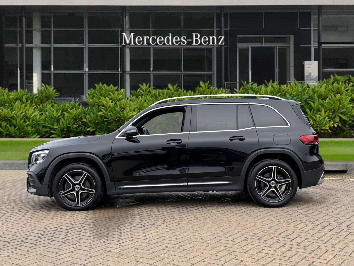 Used Mercedes-Benz GLB 2023 for sale - 76373819: Photo 8