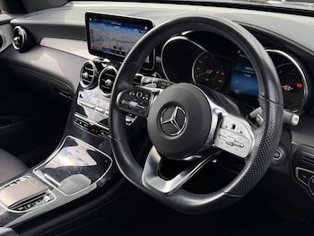 Used Mercedes-Benz GLC 2022 for sale - 75711027: Photo
