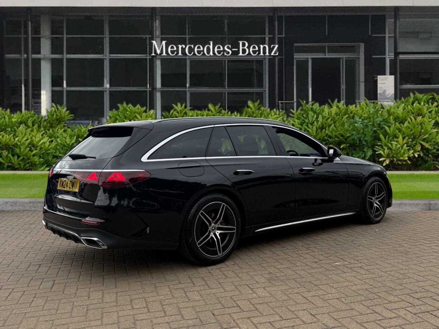 Used Mercedes-Benz E Class 2024 for sale - 76501931: Photo 12