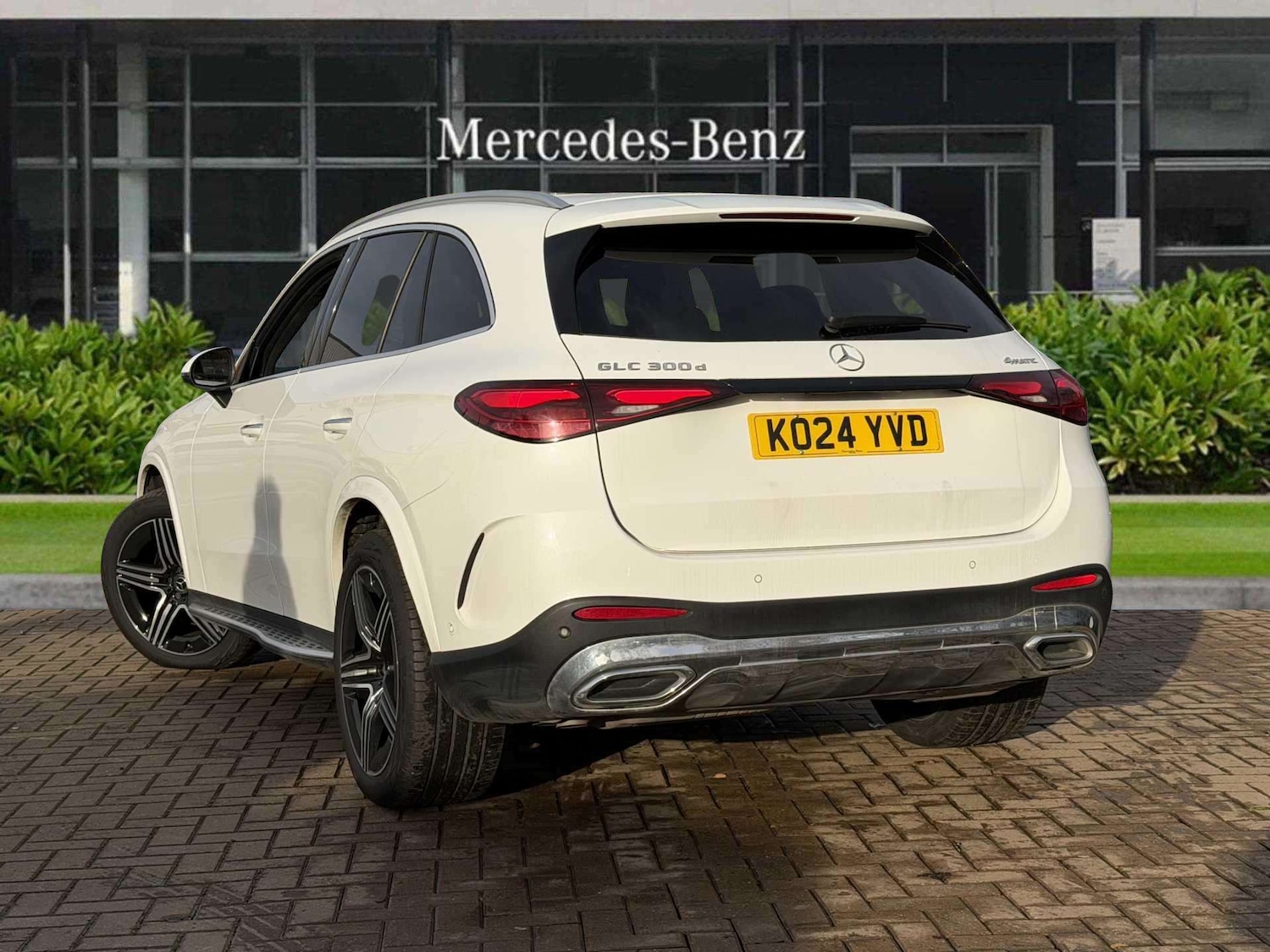 Used Mercedes-Benz GLC 2024 for sale - 77076657: Photo 2