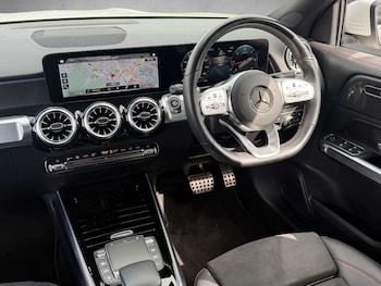 Used Mercedes-Benz GLB 2023 for sale - 78786836: Photo