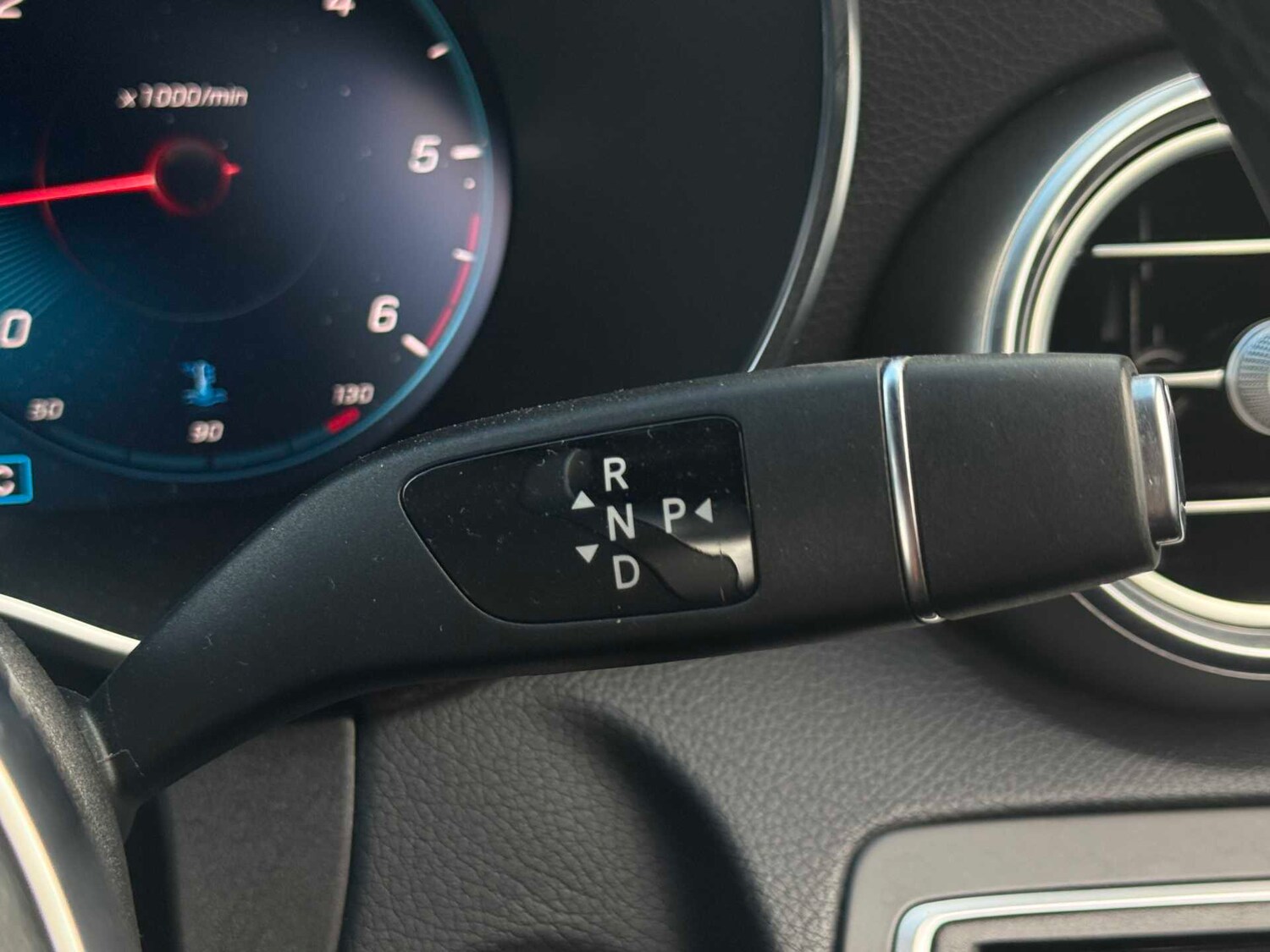 Used Mercedes-Benz C Class 2020 for sale - 76316109: Photo 34