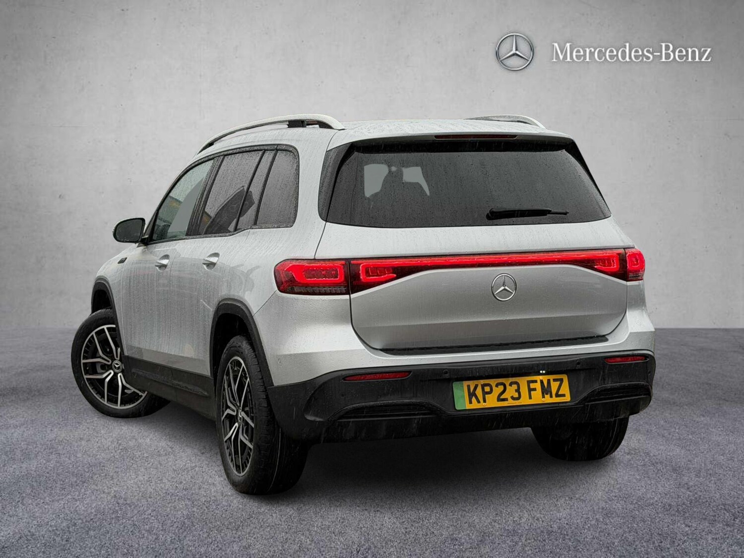 Used Mercedes-Benz EQB 2023 for sale - 77389753: Photo 2