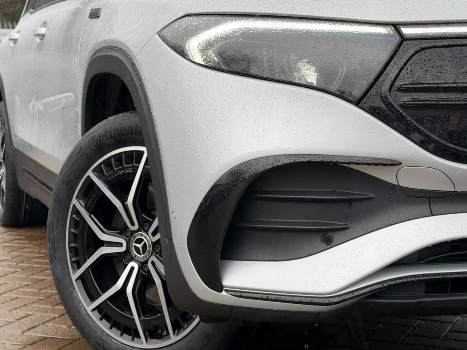 Used Mercedes-Benz EQB 2023 for sale - 77389753: Photo 3