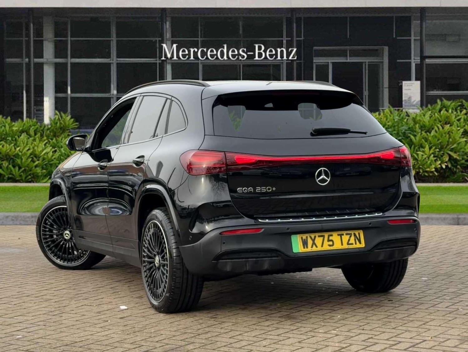 Used Mercedes-Benz EQA 2025 for sale - 77135009: Photo 2