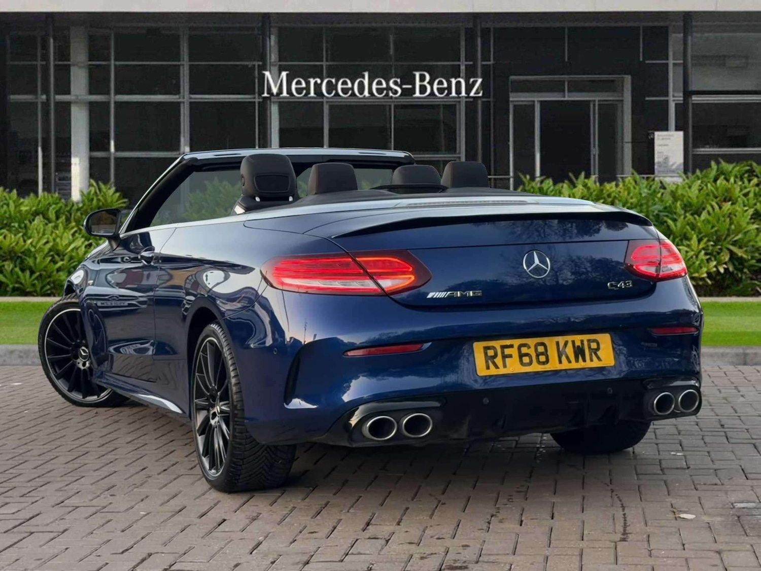 Used Mercedes-Benz C Class 2018 for sale - 76515595: Photo 2