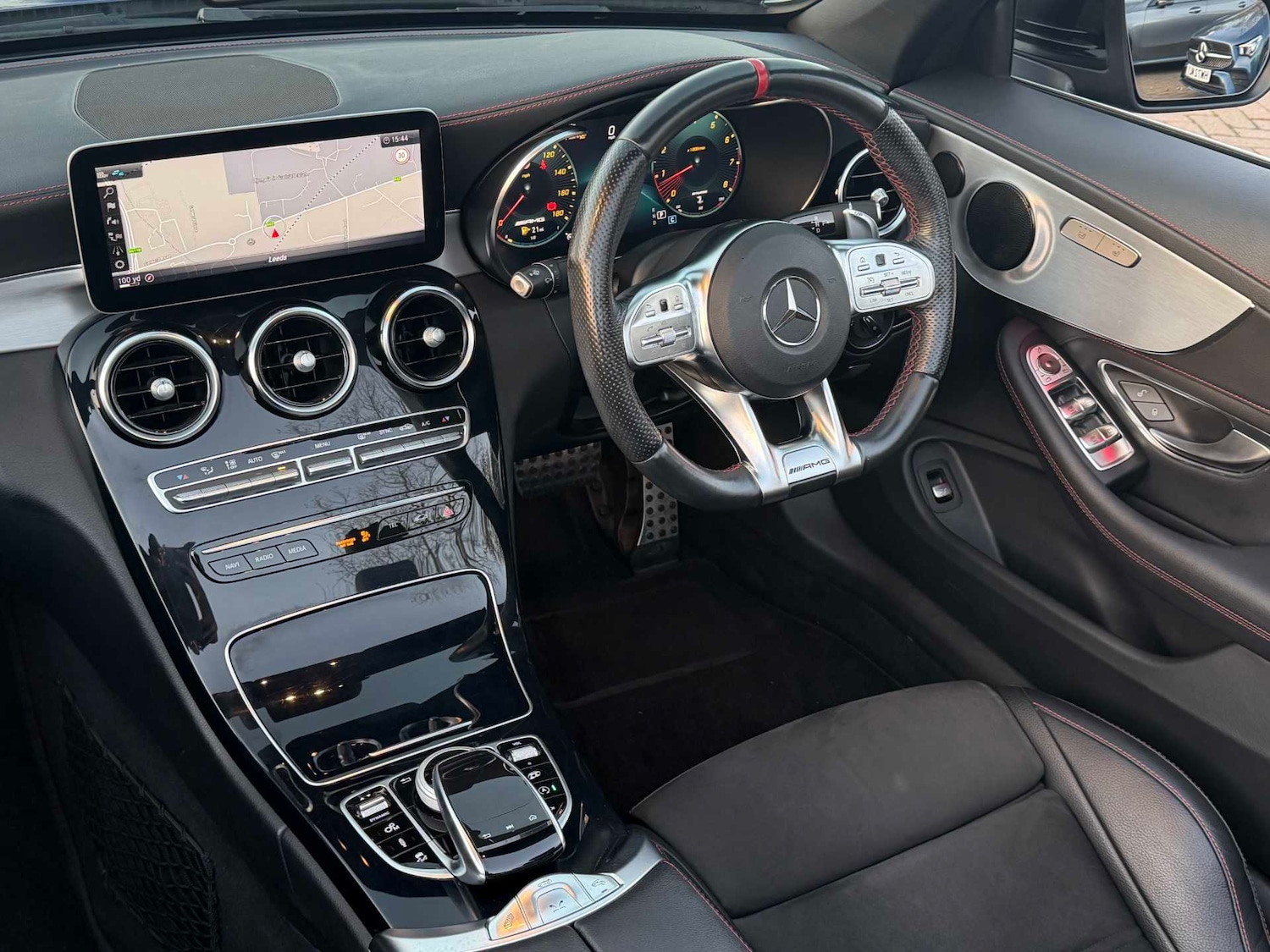 Used Mercedes-Benz C Class 2018 for sale - 76515595: Photo 4