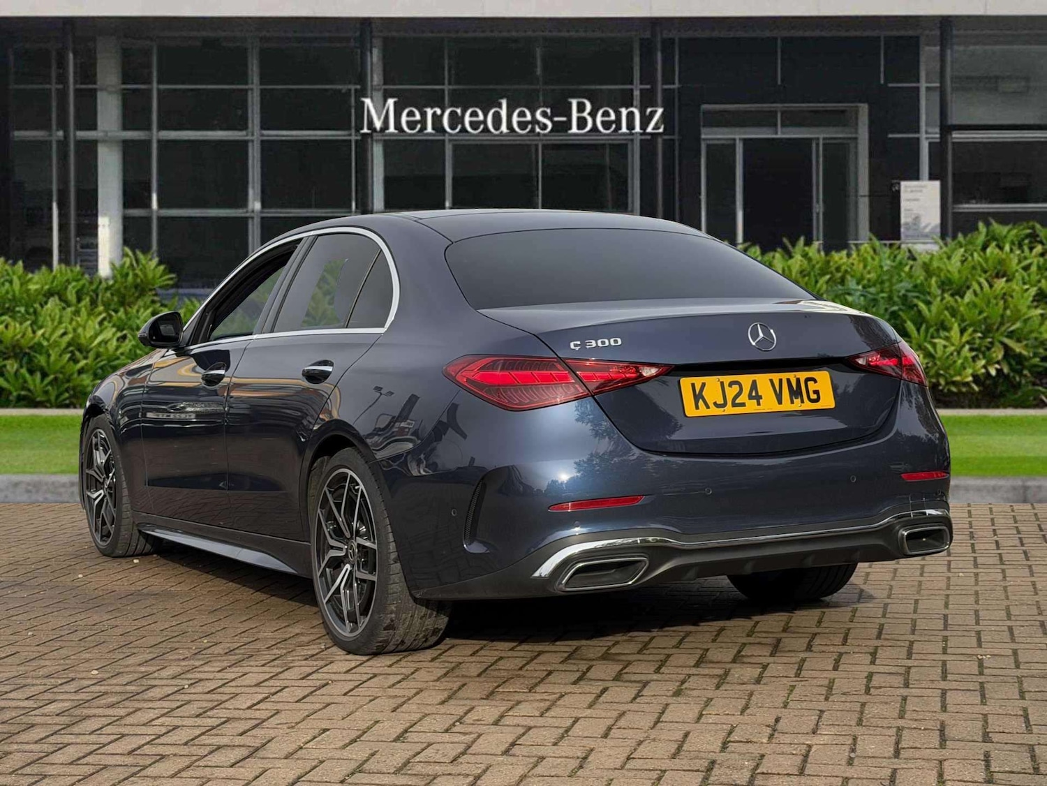 Used Mercedes-Benz C Class 2024 for sale - 76411356: Photo 9