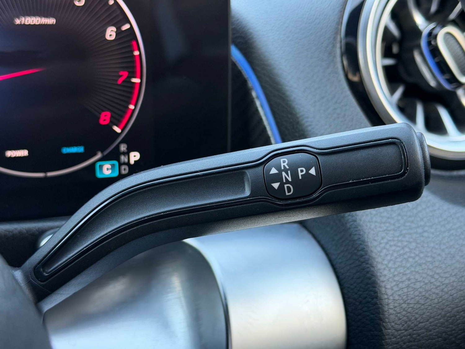 Used Mercedes-Benz GLB 2024 for sale - 76501789: Photo 32