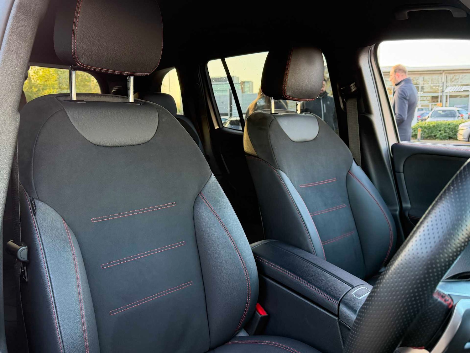 Used Mercedes-Benz GLB 2024 for sale - 76501789: Photo 33